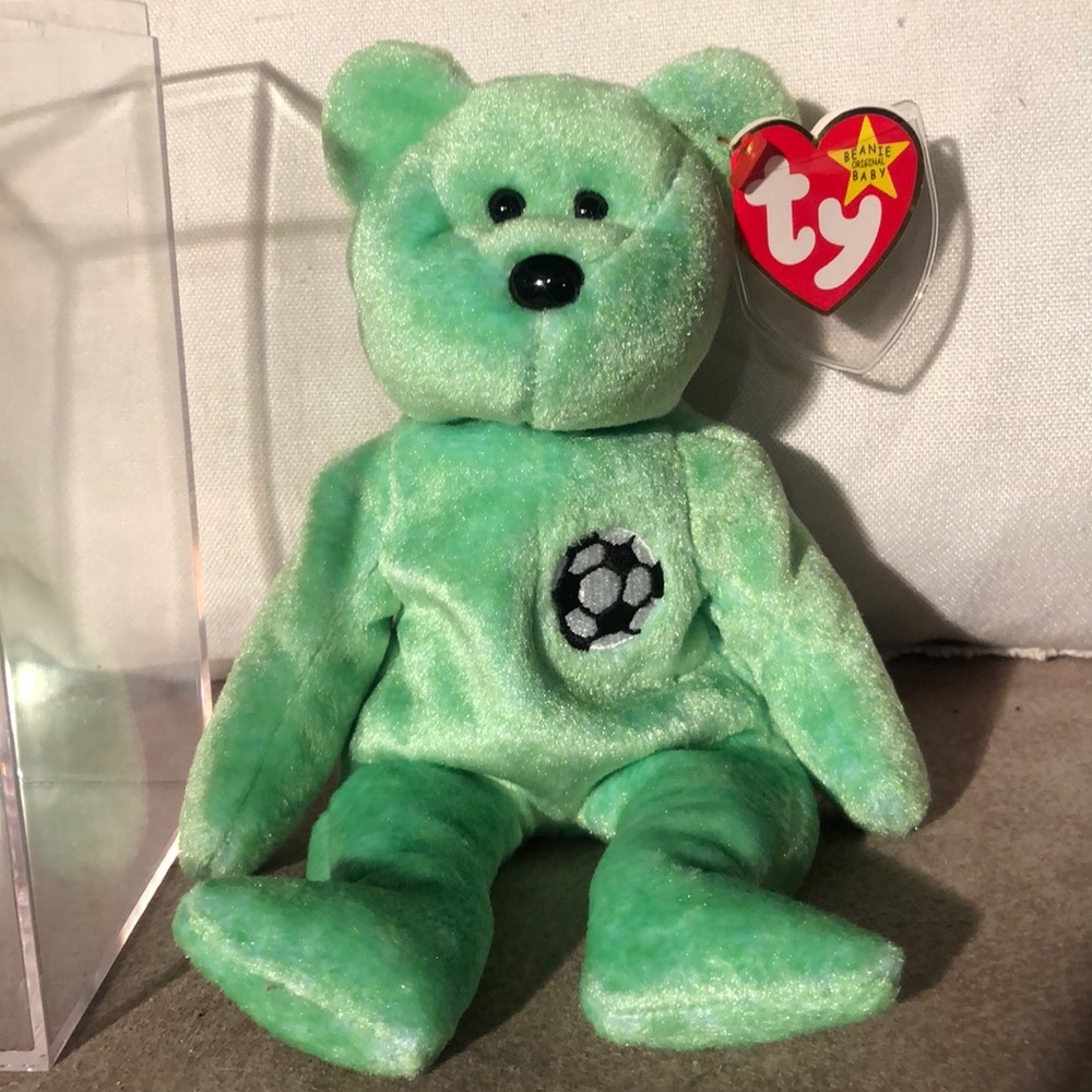 Ty vintage kicks Beanie Born august 16,1998